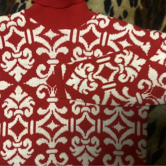 WORTHINGTON ESSENTIALS CHRISTMAS SWEATER. - Picture 3 of 5